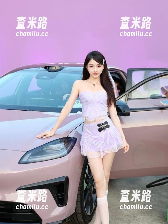 “17c吃瓜”app里的新瓜，心里默默给个一百个赞，感觉越吃越想。