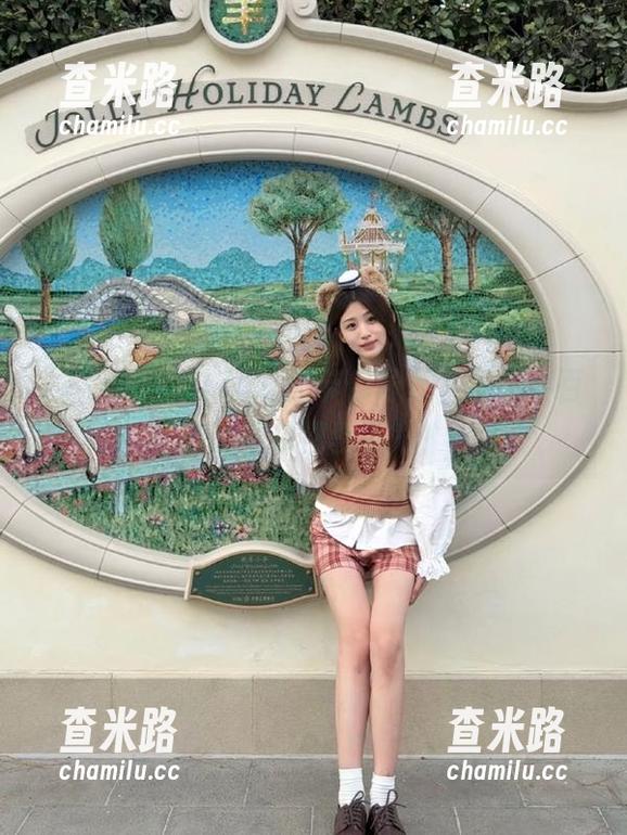 17c吃瓜带你导航，看千姿百态的“瓜田李下”！