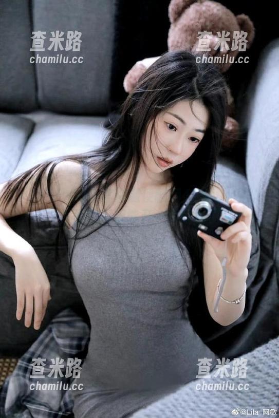 不信你随便翻翻455fun网站，里面的瓜都能开一家剧场了。