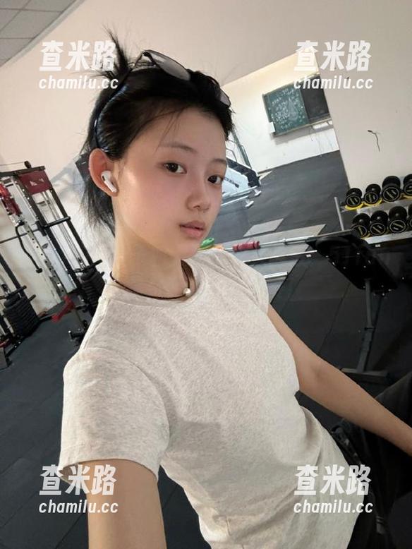 51fun 茄子和大葱的永久顺液:51fun上最奇葩的讨论大赛!