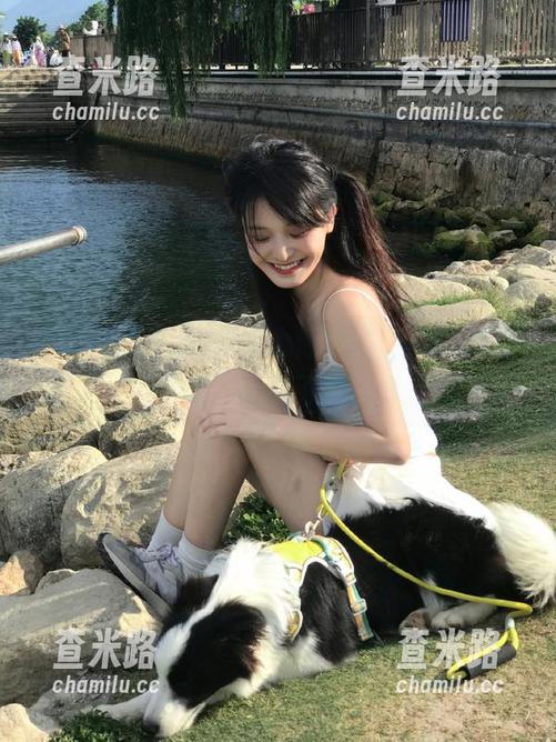 51吃瓜中心 发布心情小站,“51吃瓜中心”带我飞向瓜田