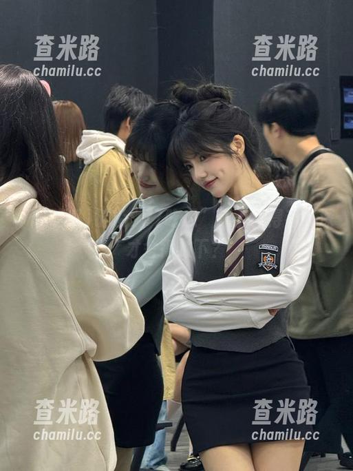 77吃瓜 链接“77吃瓜”,上头得有多深才舍得放下?