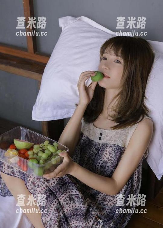 91吃瓜中心 下载91吃瓜中心后,终于明白了,吃瓜比上班重要!
