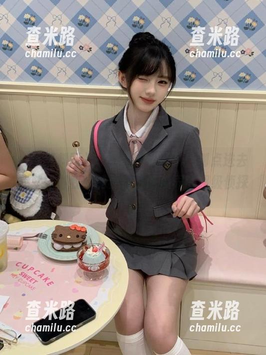 91黑料网更新了，刚点进去我就觉得我可能要变成吃瓜界的超级侦探。
