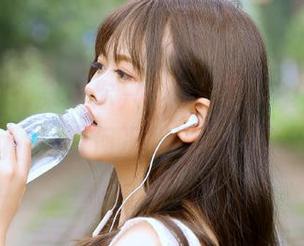 如果让你只能选一款APP，肯定是cgw，更何况我还要给你收藏！