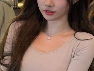 沉静的夜里，免费探索qq吃瓜群，感觉自己仿佛变身了窥探者！