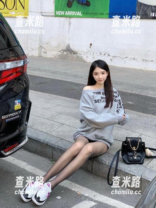 zztt 在线逛zztt11时,脑袋里出现各种问题,干嘛还要关注别人的呢?