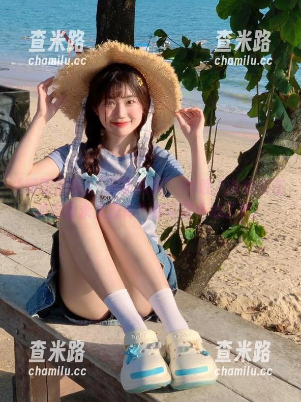 “网曝黑料”-今晚八卦如何在朋友圈永久流传？你可得小心了哦！