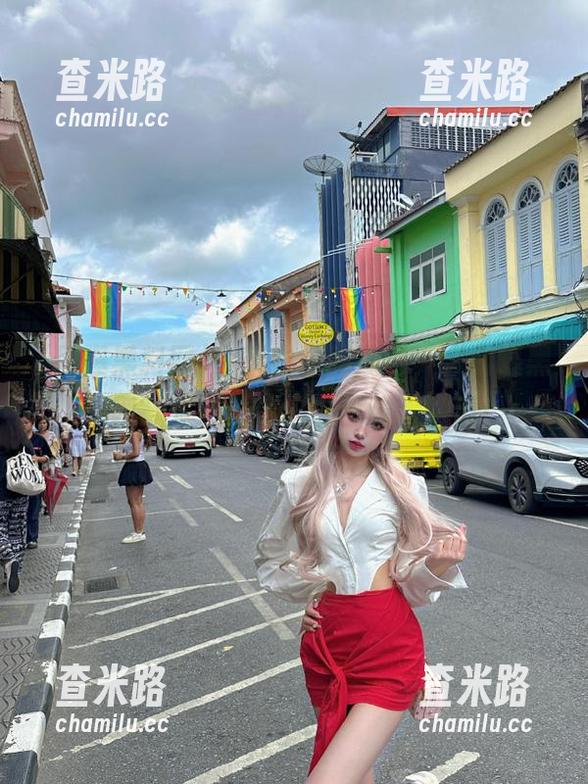 今天也是吃瓜日，“网曝黑料网”发布了让人嘴巴张大的瓜！