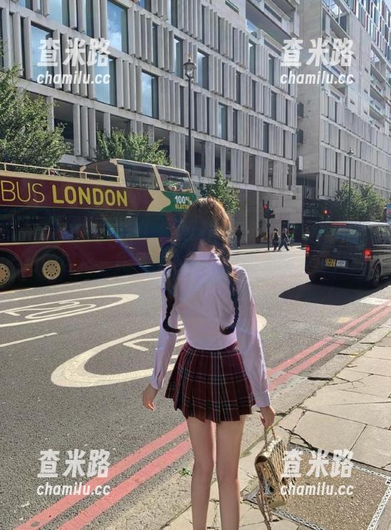 在“黑料不打烊”中寻找正能量的链接，竟然让人对宅家的无聊多了几分期待。