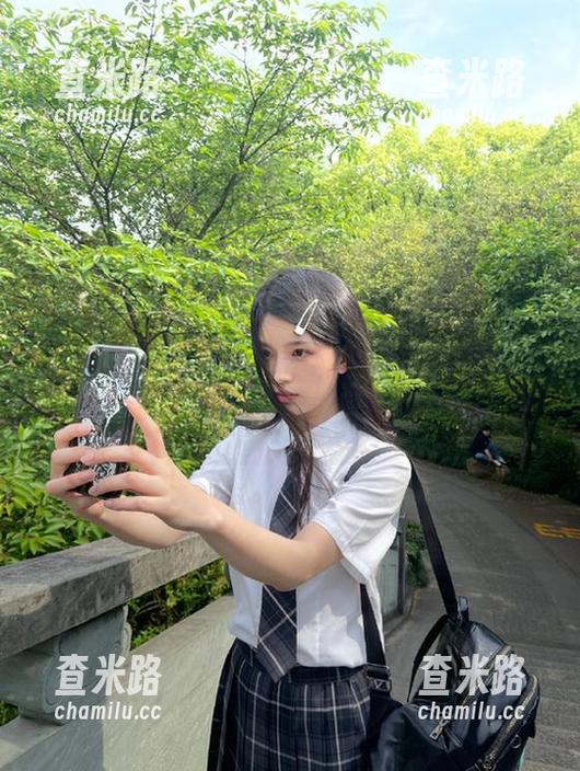 黑料不打烊 91黑料不打烊网站挺好,但脑子像是空空的,这一会接着一会让人好不心动。