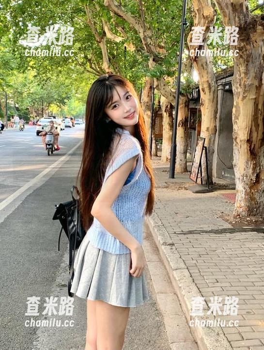 跟着黑料正能量走线路，迷路的只有我的思绪，瓜还是能吃到的！