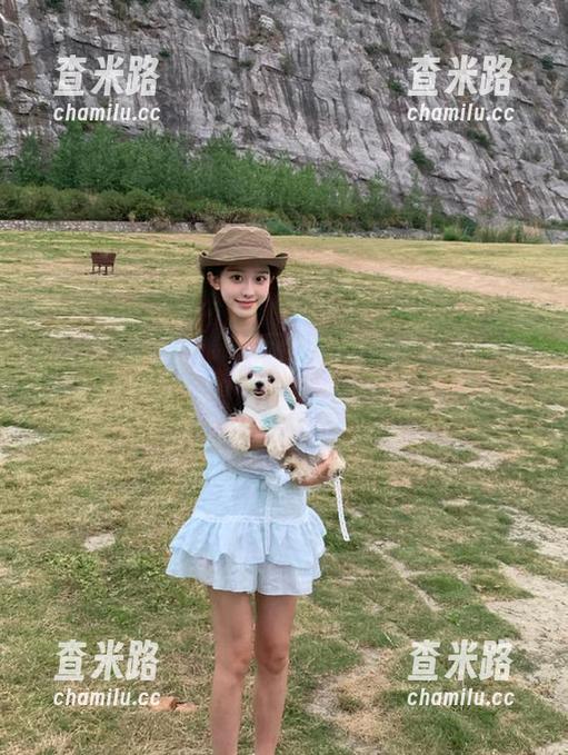 嘿！“黑网料”发布的软文真叫人脑洞大开，想知道背后有啥暗潮涌动。